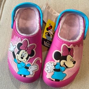 Minnie Mouse Crocs Pink Fur Lined Size 3